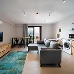 Reddoors Sea View アパートホテル