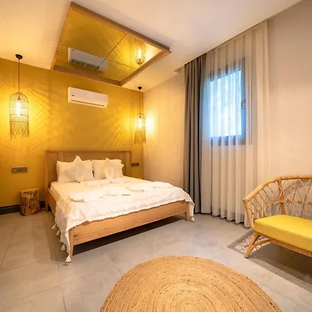 מלון דירות Reddoors Sea View 4*