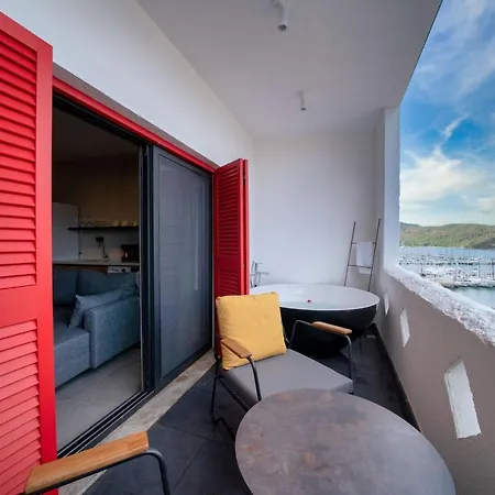 Ξενοδοχείο με διαμερίσματα Reddoors Sea View Φετιγιέ