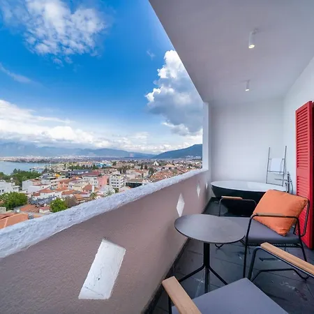 Ξενοδοχείο με διαμερίσματα Reddoors Sea View