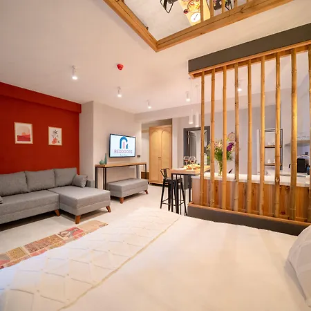 Reddoors Sea View アパートホテル フェティエ