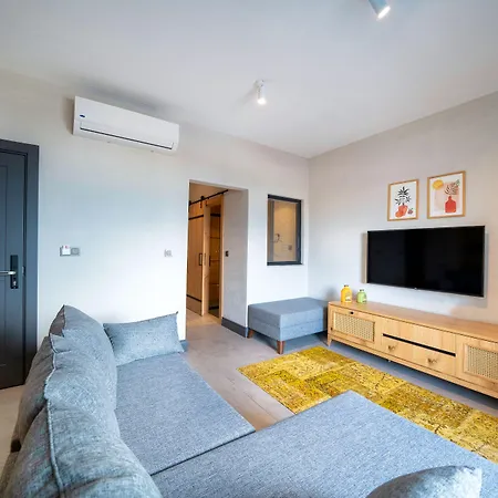 Aparthotel Reddoors Sea View