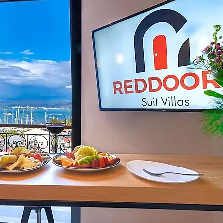 מלון דירות Reddoors Sea View 4*