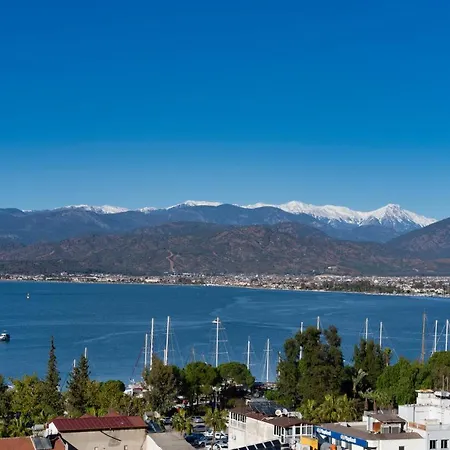 Reddoors Sea View Ξενοδοχείο με διαμερίσματα 4*