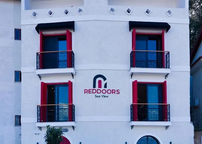 Reddoors Sea View شقة فندقية 4*